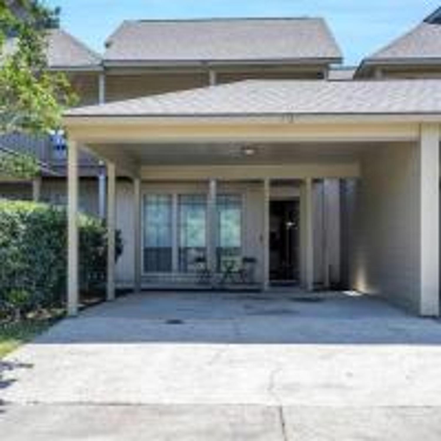 Stylish & Romantic Home, Long-Term Friendly, King バトンルージュ エクステリア 写真