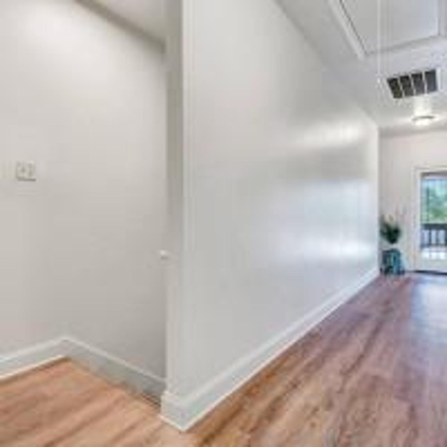 Stylish & Romantic Home, Long-Term Friendly, King バトンルージュ エクステリア 写真