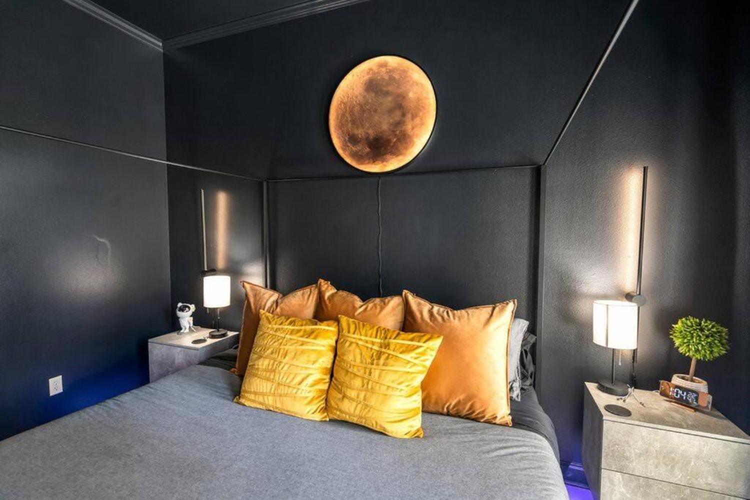 Stylish & Romantic Home, Long-Term Friendly, King バトンルージュ エクステリア 写真