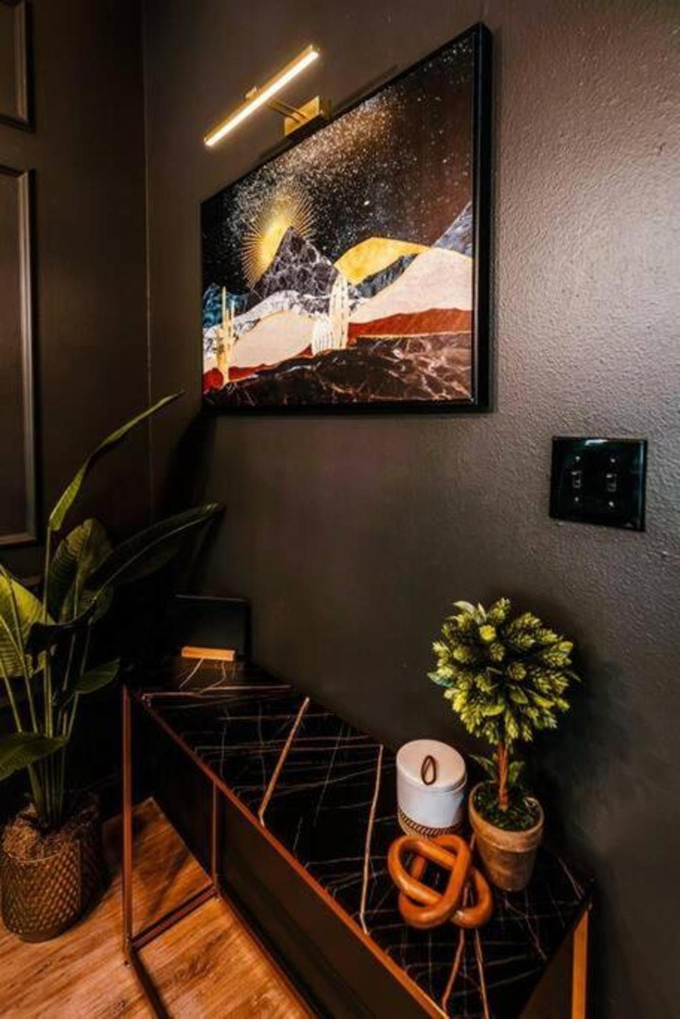 Stylish & Romantic Home, Long-Term Friendly, King バトンルージュ エクステリア 写真